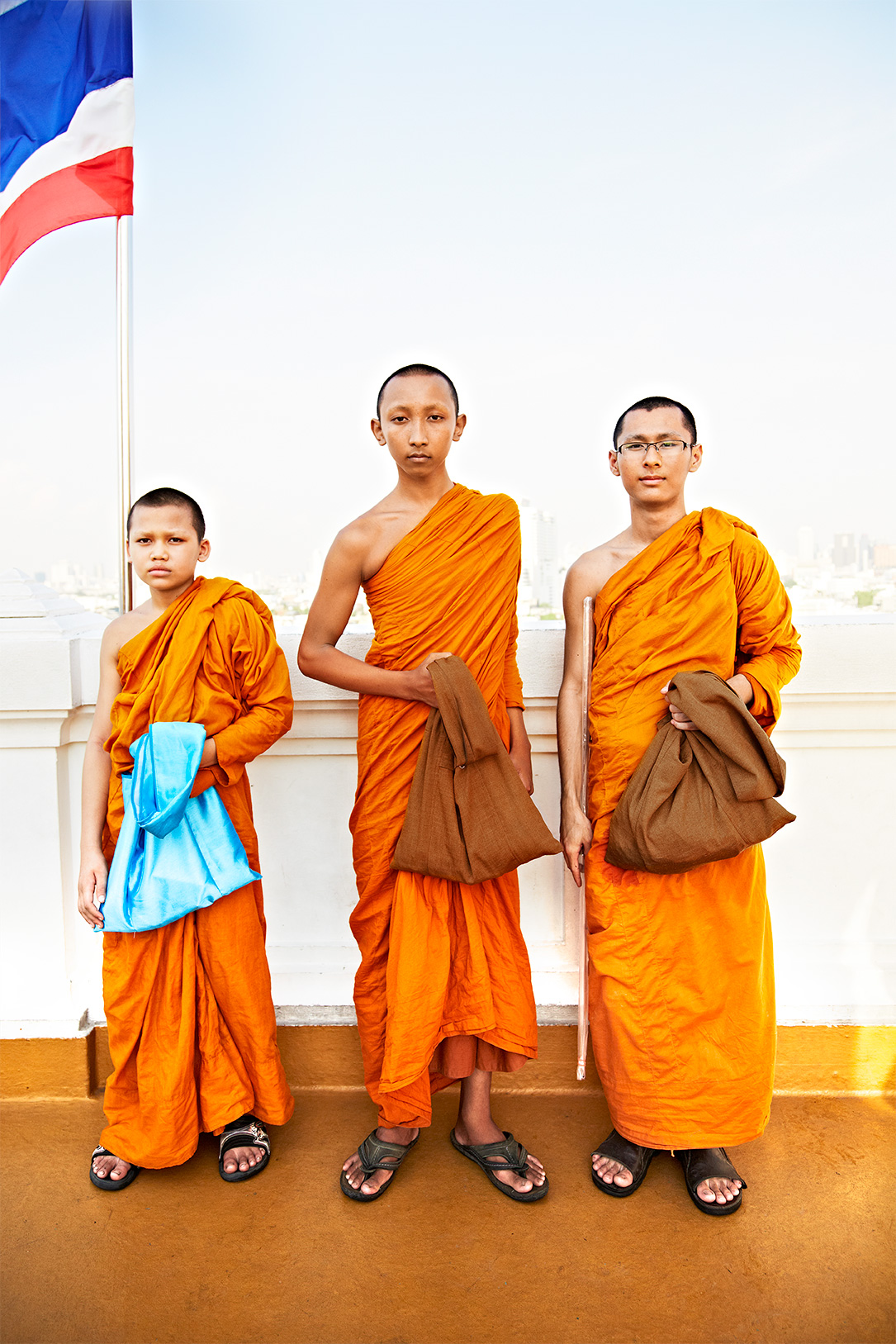 Bangkok_Thailand_Monks