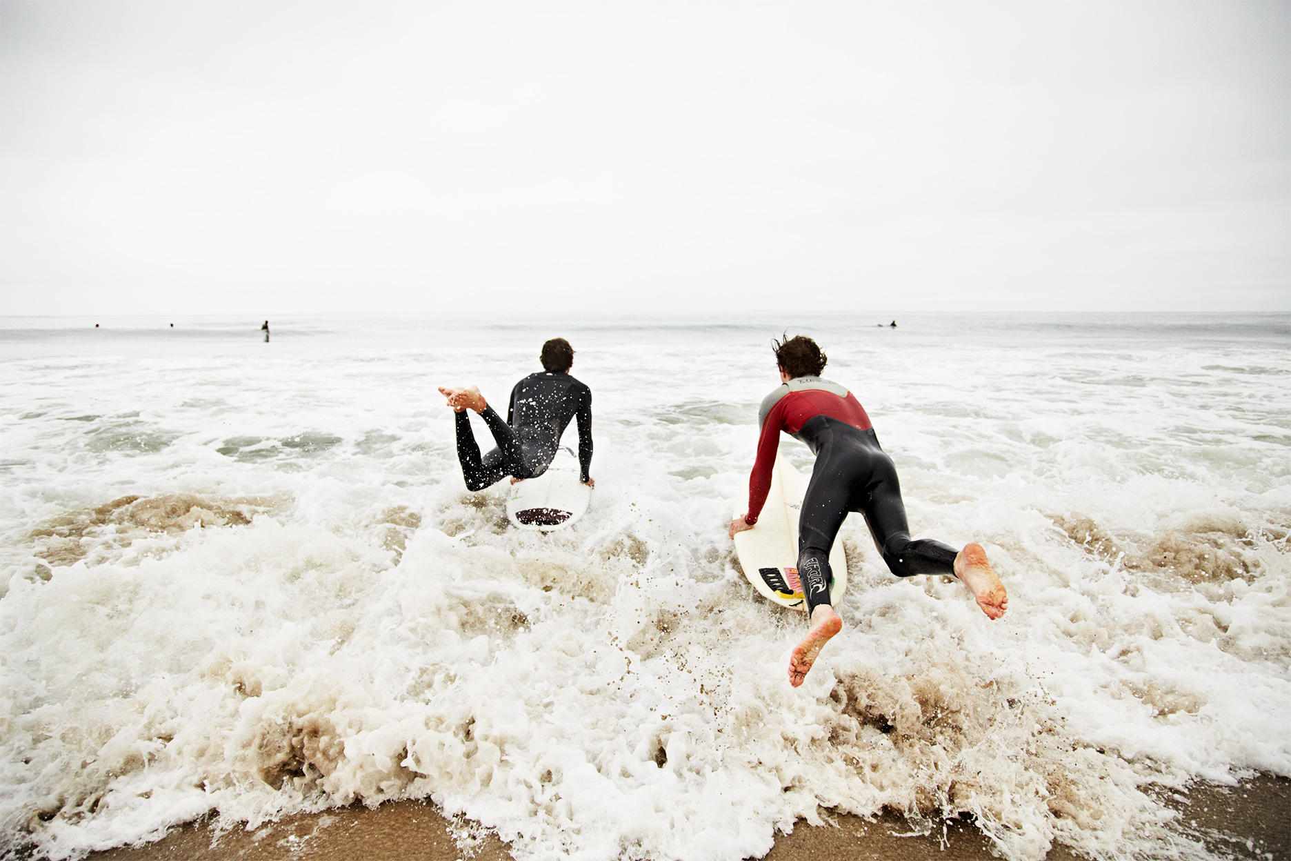Surfers_Paddling-out_Malibu_